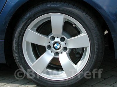 BMW roue style 122
