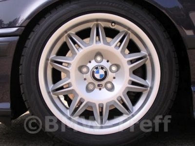 Στυλ τροχού της BMW 39
